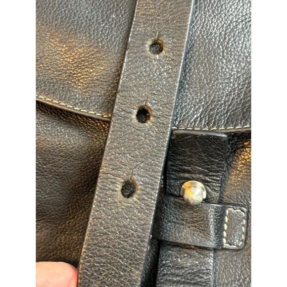 Kenneth Cole Black Leather Messenger Bag - Adjustable Strap - 16" x 12" - Picture 13 of 15